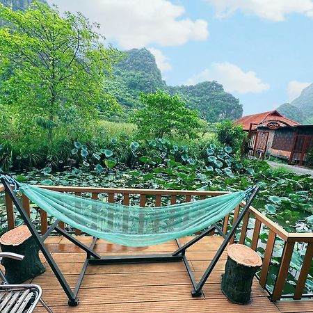 Lotus Field Homestay 宁平 外观 照片