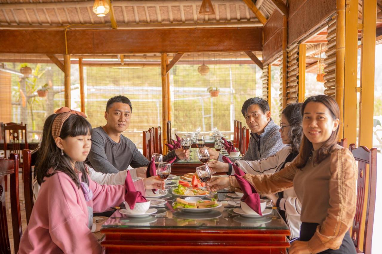 Lotus Field Homestay 宁平 外观 照片