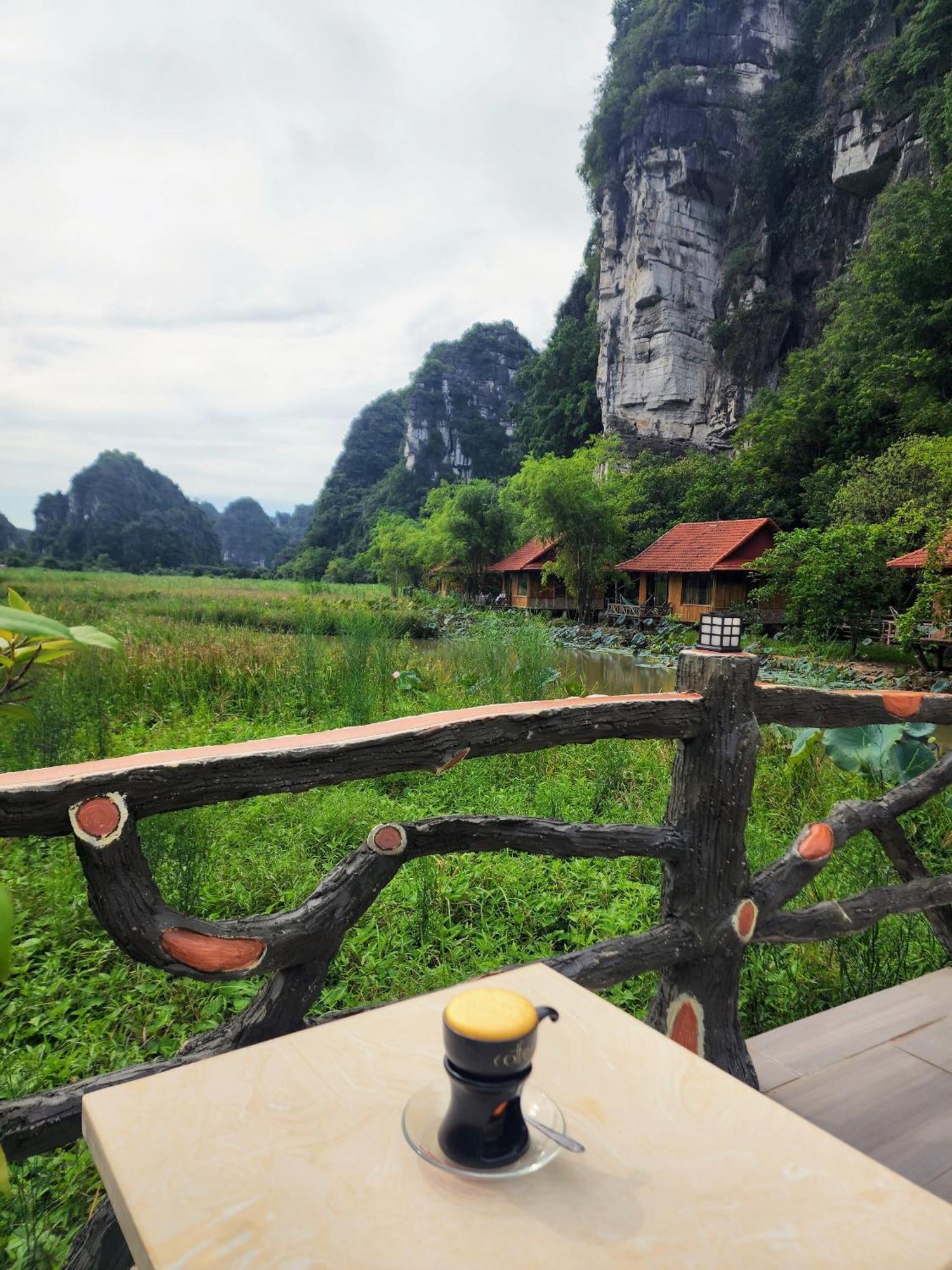 Lotus Field Homestay 宁平 外观 照片