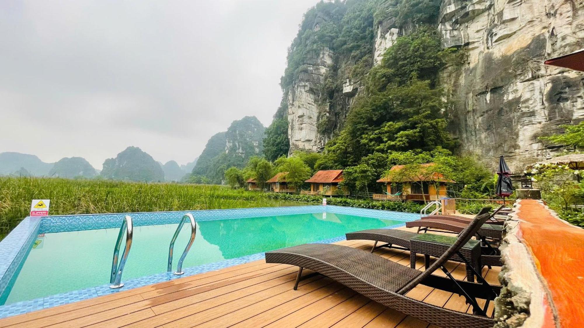 Lotus Field Homestay 宁平 外观 照片